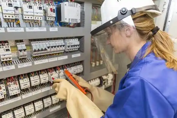 electrician Exira